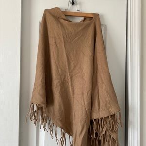 Great Shaw worn once